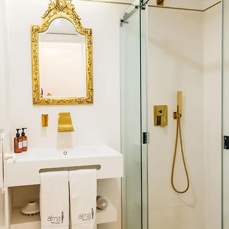 Exquisite Portuguese Soul Alfama 2p