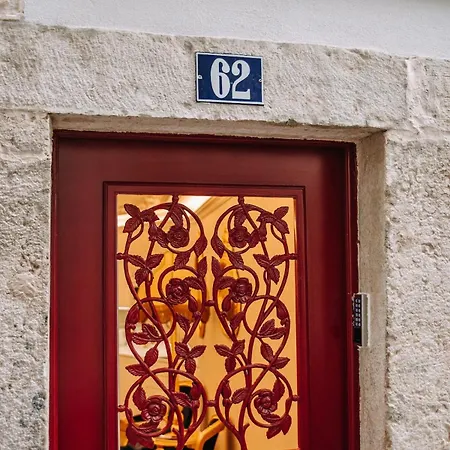 Exquisite Portuguese Soul Alfama 2p